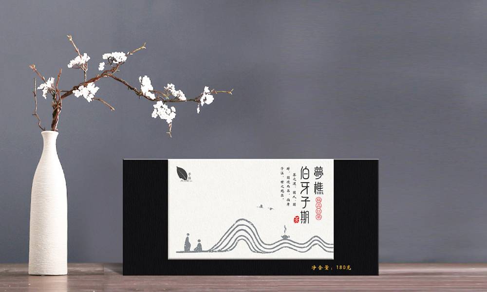 乌鲁木齐县国潮包装设计的创新路径——传统文化与年轻潮流的破圈融合